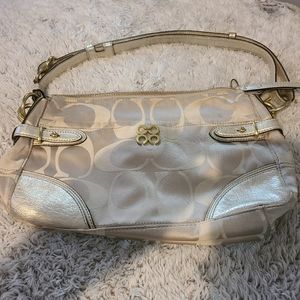 Coach 16429 Colette Light pale Khaki Gold Shoulder Handbag
